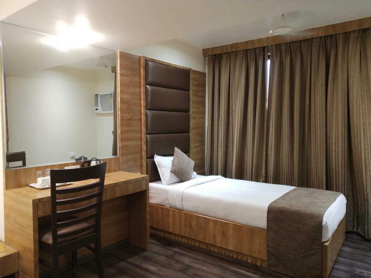 Hotel Heritage Dakshin Navi Mumbai Ngoại thất bức ảnh
